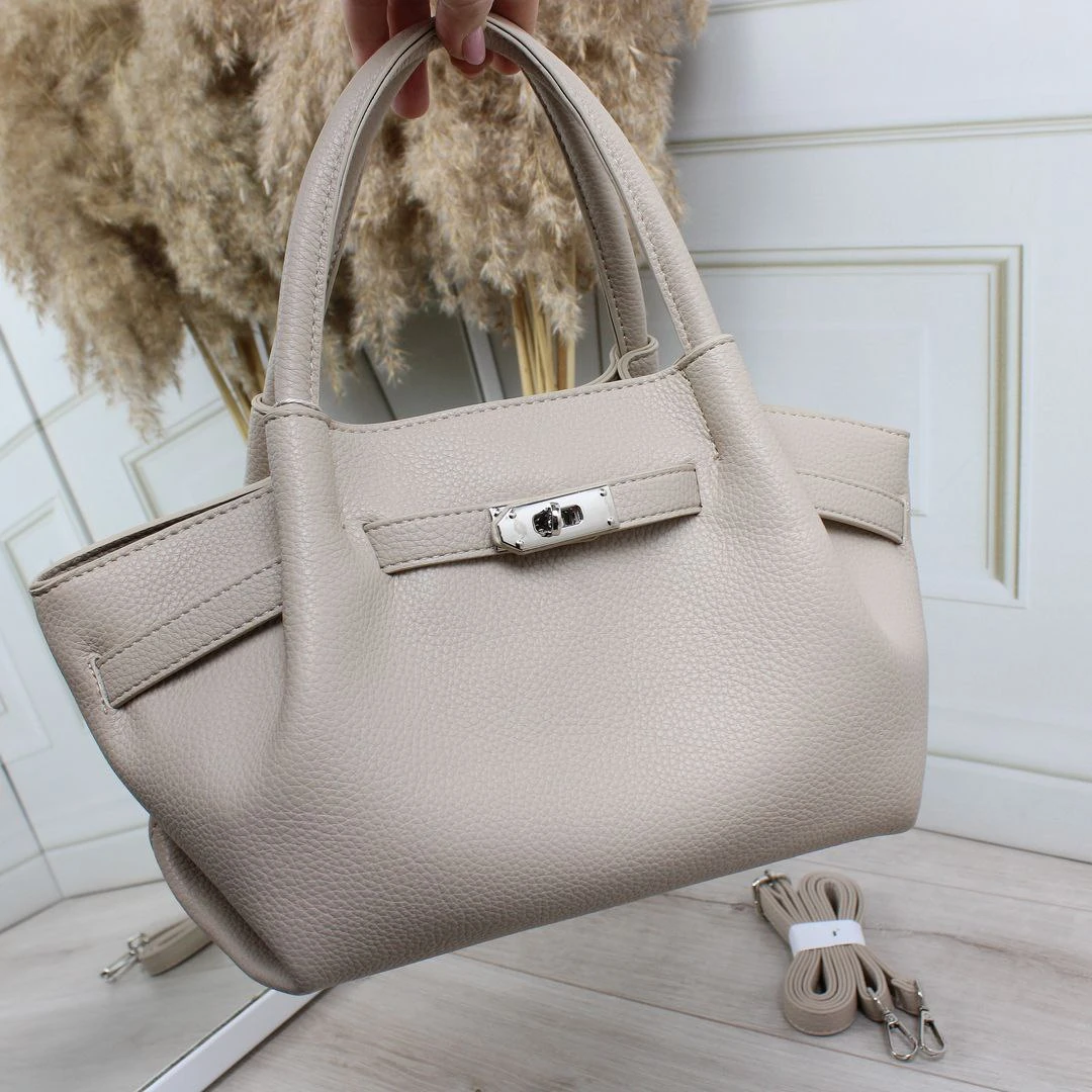 Жіноча бежева сумка через плече крос-боді з екошкіри з короткою ручкою