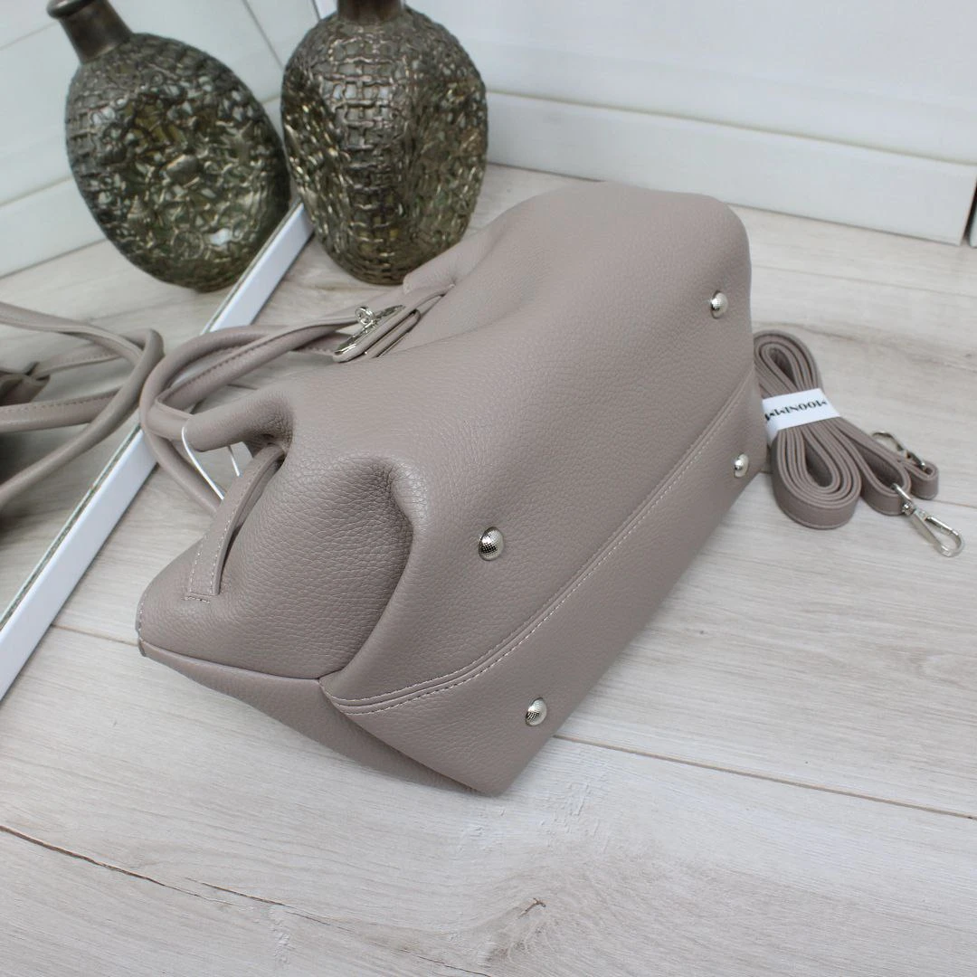 Жіноча сіро-бежева сумка через плече крос-боді з екошкіри