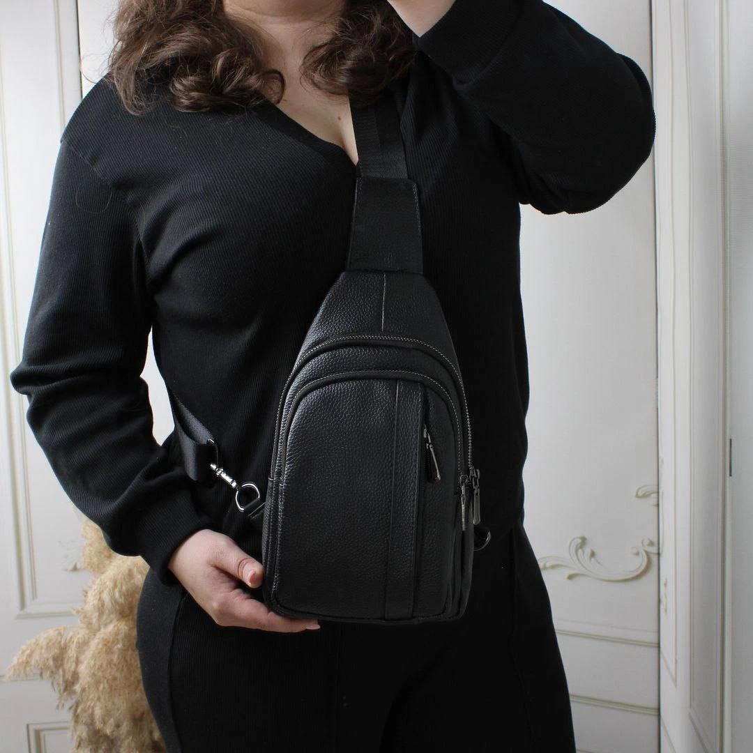 Чоловічий слінг із натуральної шкіри через плече — чорна шкіряна сумка
