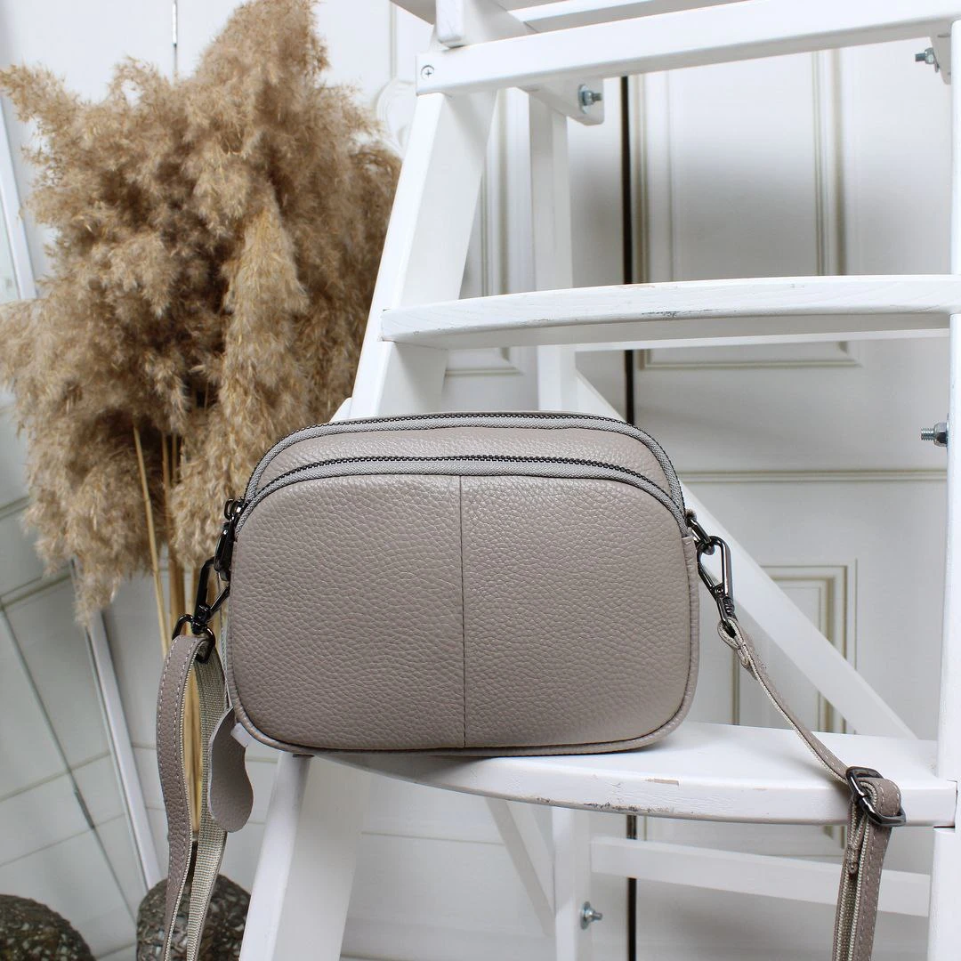 Бежева жіноча сумка через плече крос-боді з натуральної шкіри