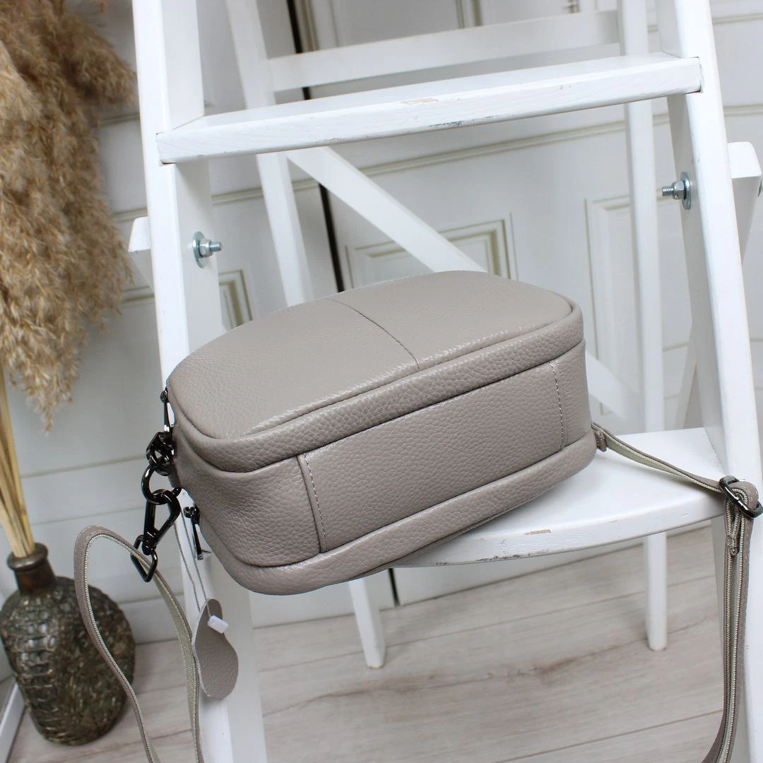 Бежева жіноча сумка через плече крос-боді з натуральної шкіри