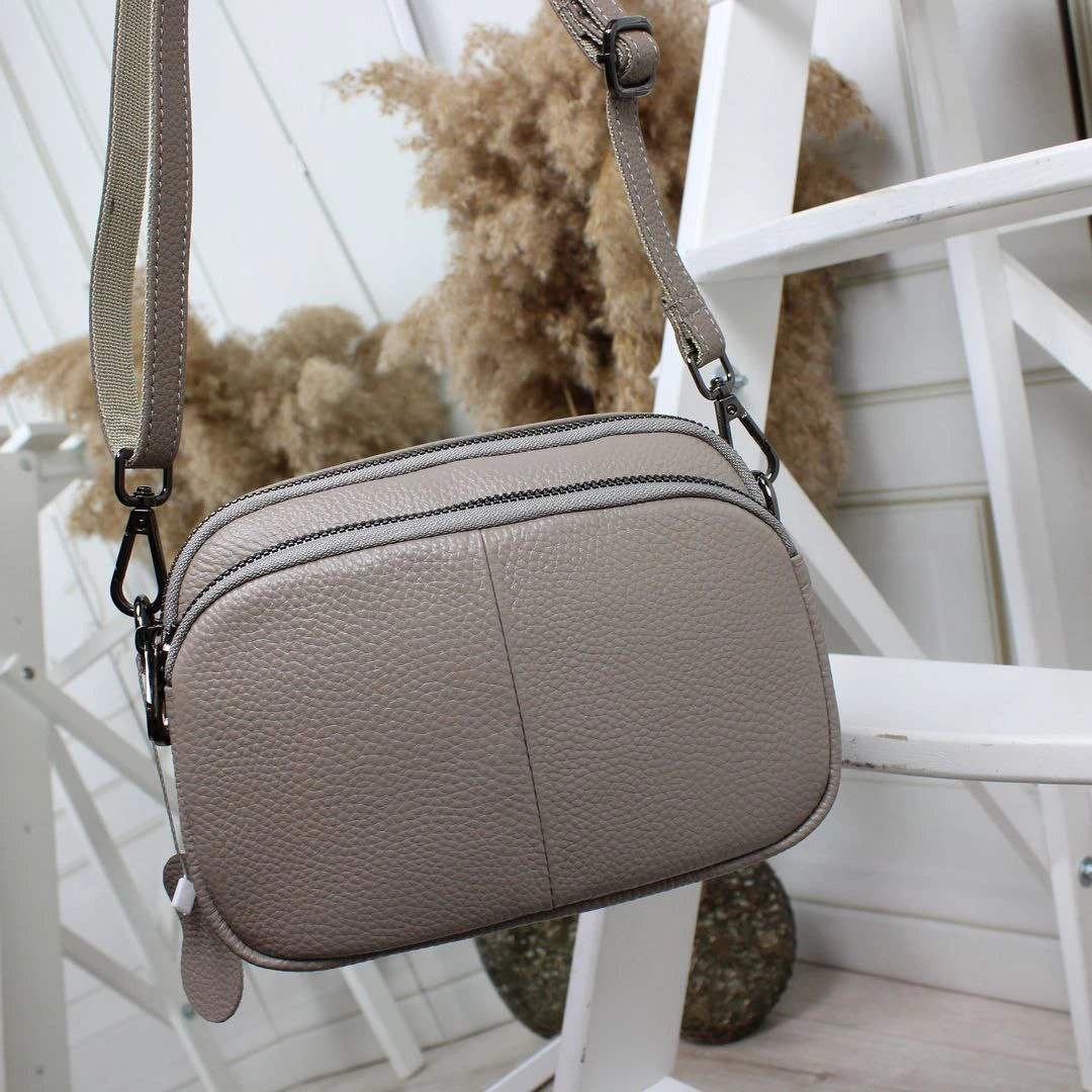Бежева жіноча сумка через плече крос-боді з натуральної шкіри