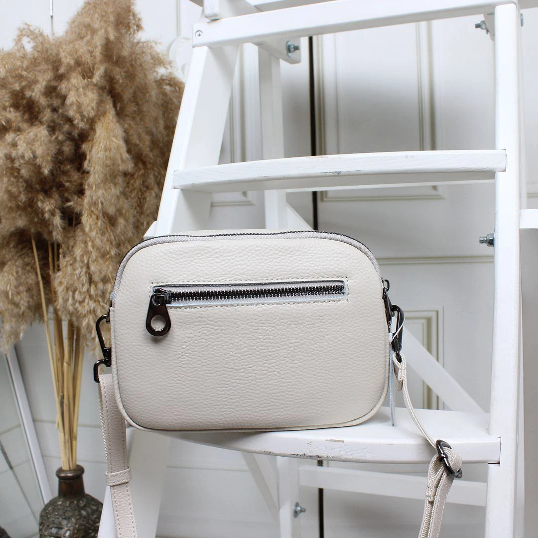 Жіноча молочна сумка крос-боді з натуральної шкіри на два відділення