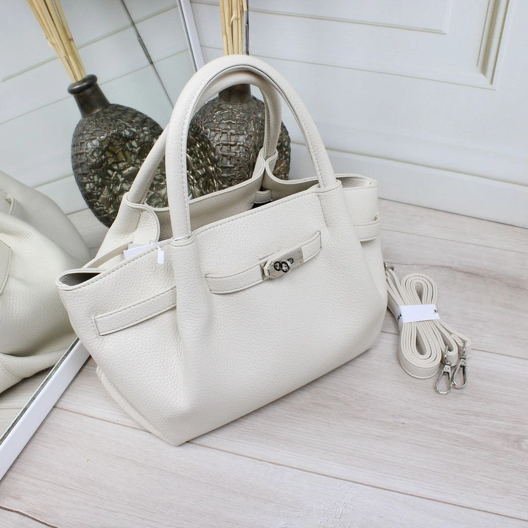 Жіноча молочна сумка через плече крос-боді з екошкіри з регульованим ременем