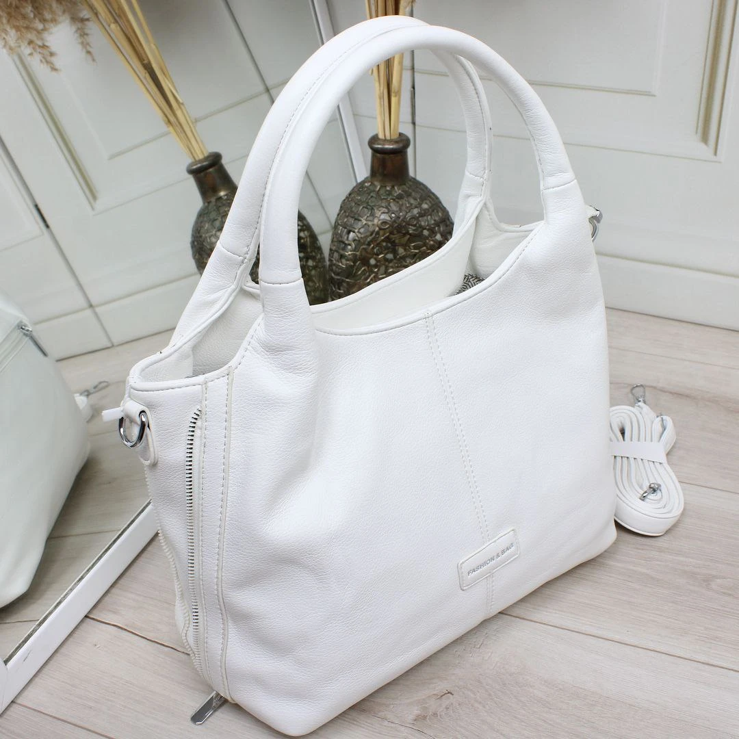 Біла жіноча сумка під формат А4 з екошкіри зі зміною форми