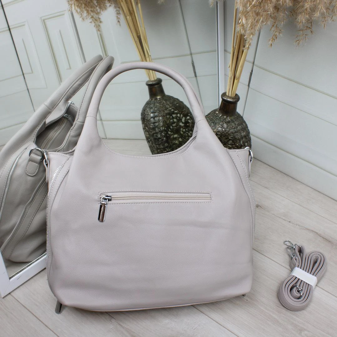 Жіноча світло сіро-лілова сумка А4 з екошкіри з боковими блискавками