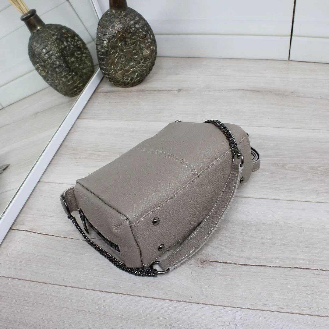 Жіноча шкіряна сумка через плече крос-боді кольору мокко