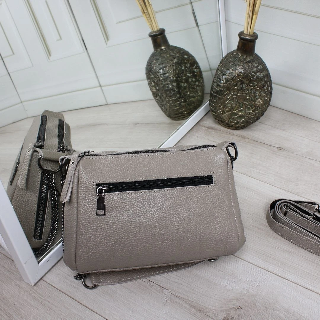 Жіноча шкіряна сумка через плече крос-боді кольору мокко