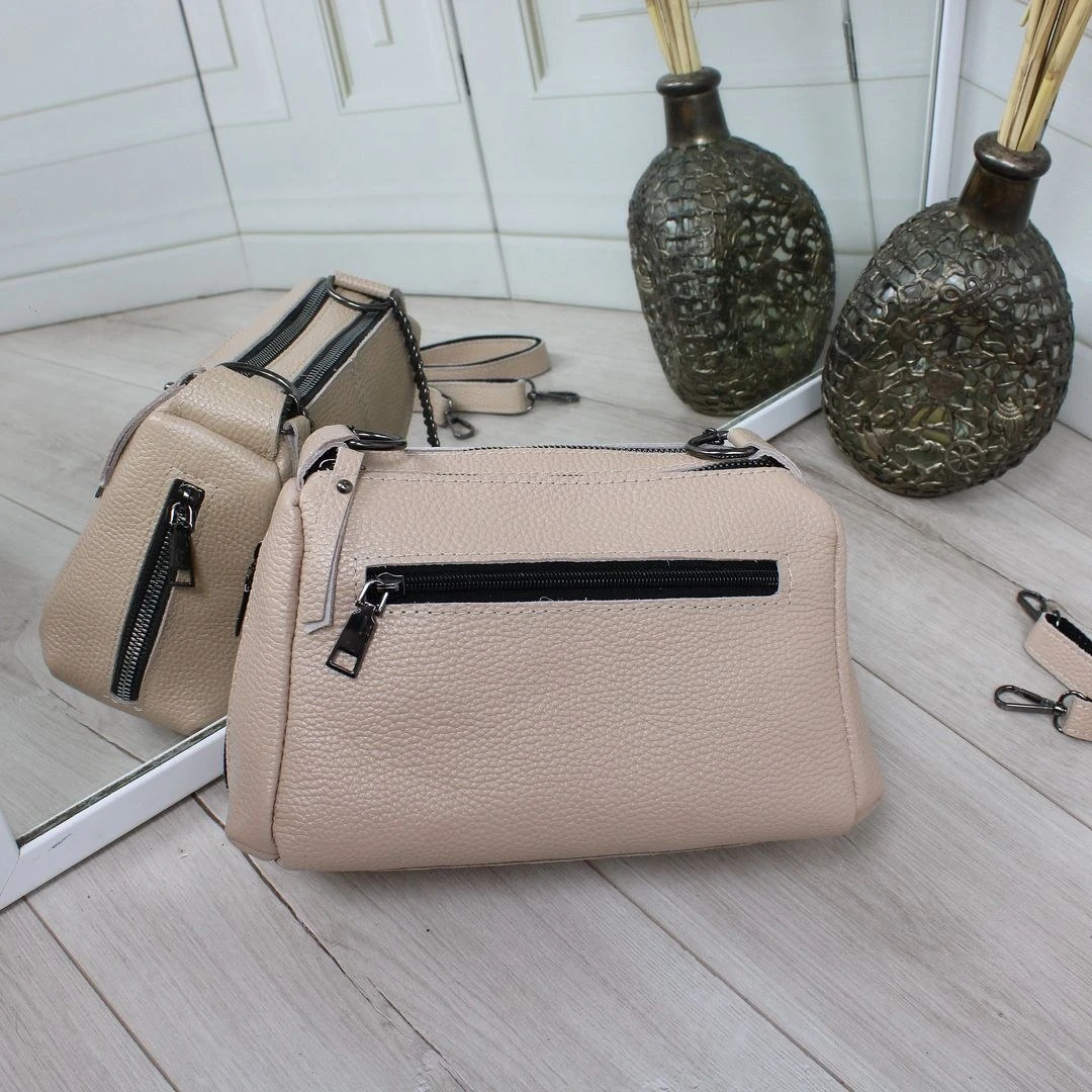Бежева жіноча сумка крос-боді з натуральної шкіри через плече