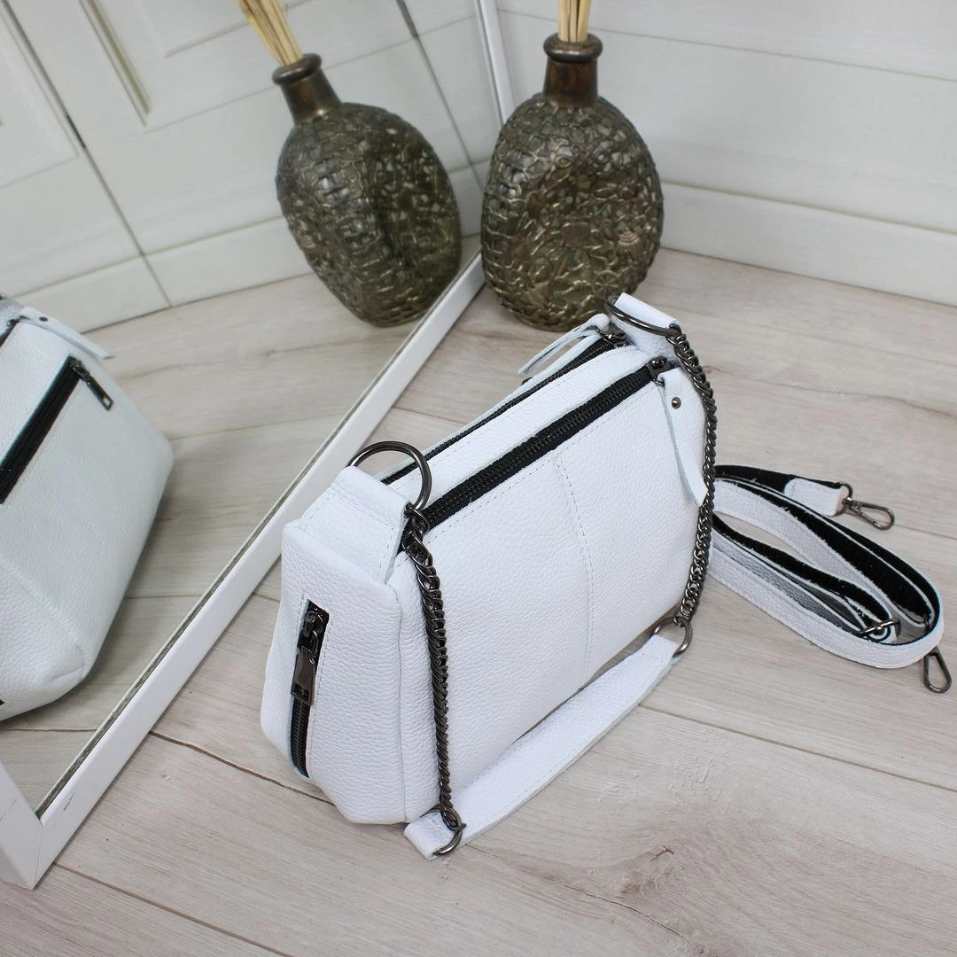Біла жіноча сумка крос-боді з натуральної шкіри виробництво Україна