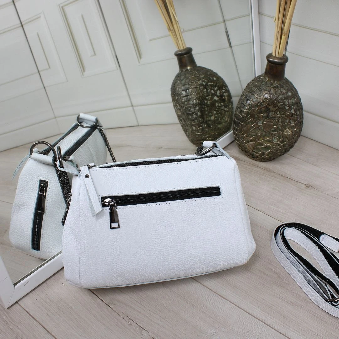 Біла жіноча сумка крос-боді з натуральної шкіри виробництво Україна