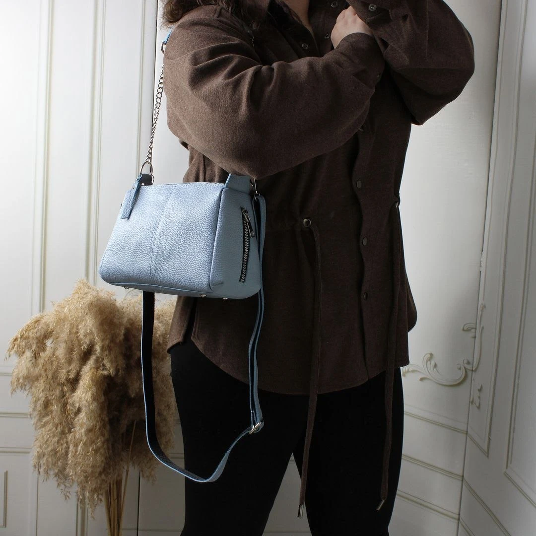 Блакитна жіноча сумка через плече з натуральної шкіри крос-боді