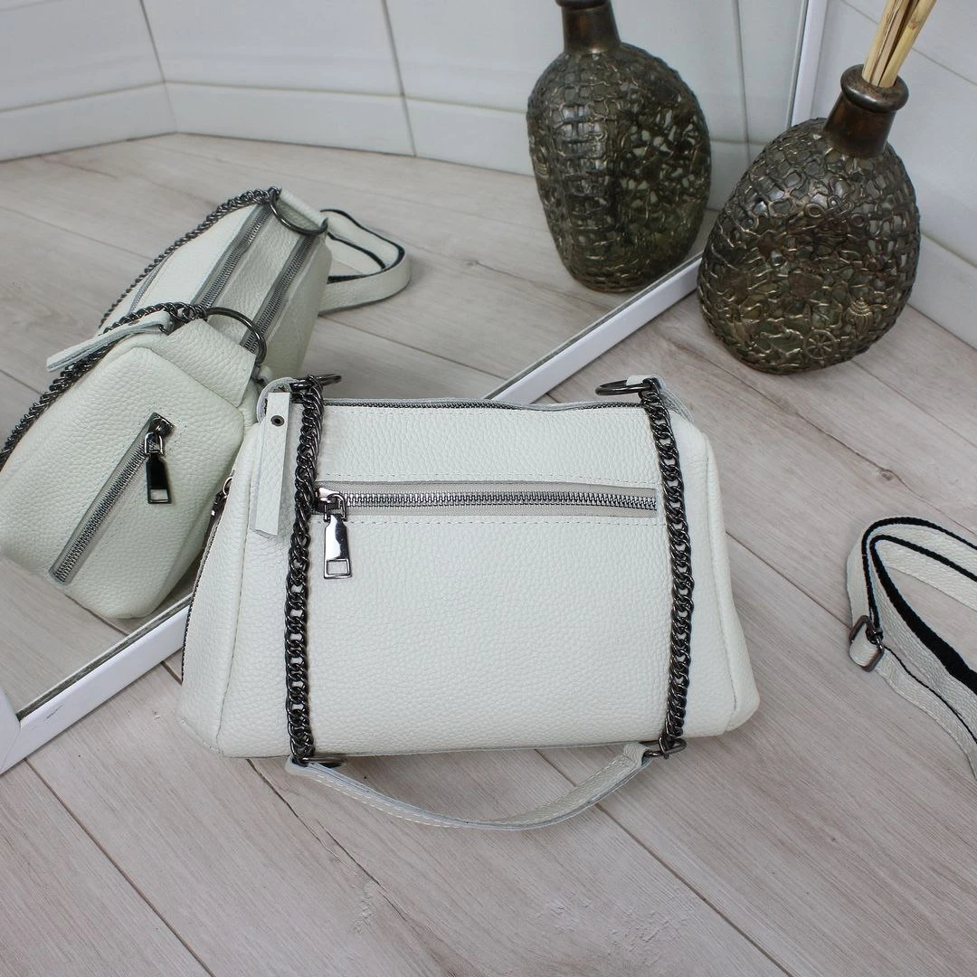 Жіноча сумка крос-боді молочного кольору з натуральної шкіри