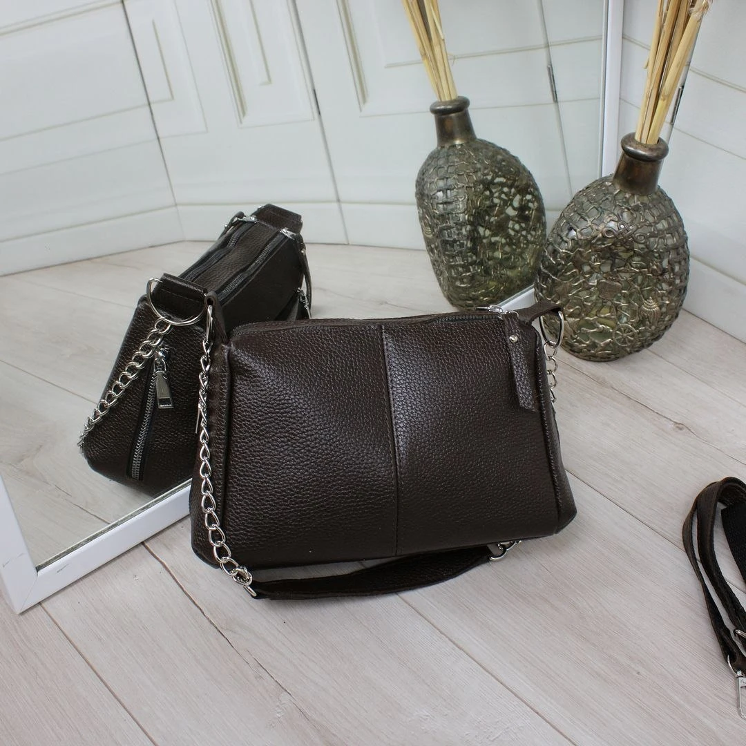 Жіноча шкіряна сумка крос-боді шоколадного кольору через плече