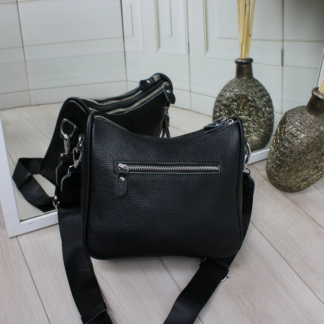Жіноча чорна сумка крос-боді з натуральної шкіри з багатьма кишенями
