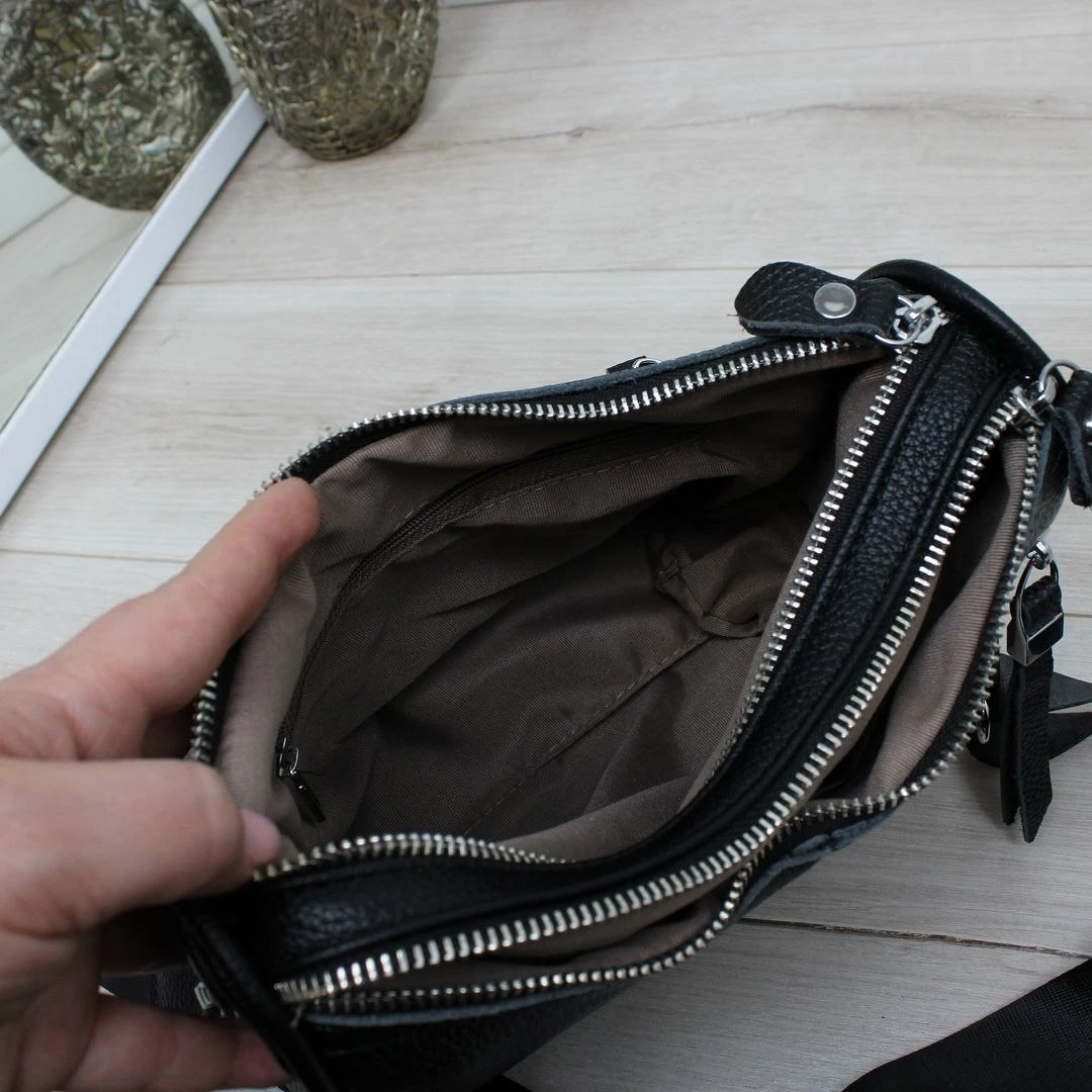 Жіноча чорна сумка крос-боді з натуральної шкіри з багатьма кишенями
