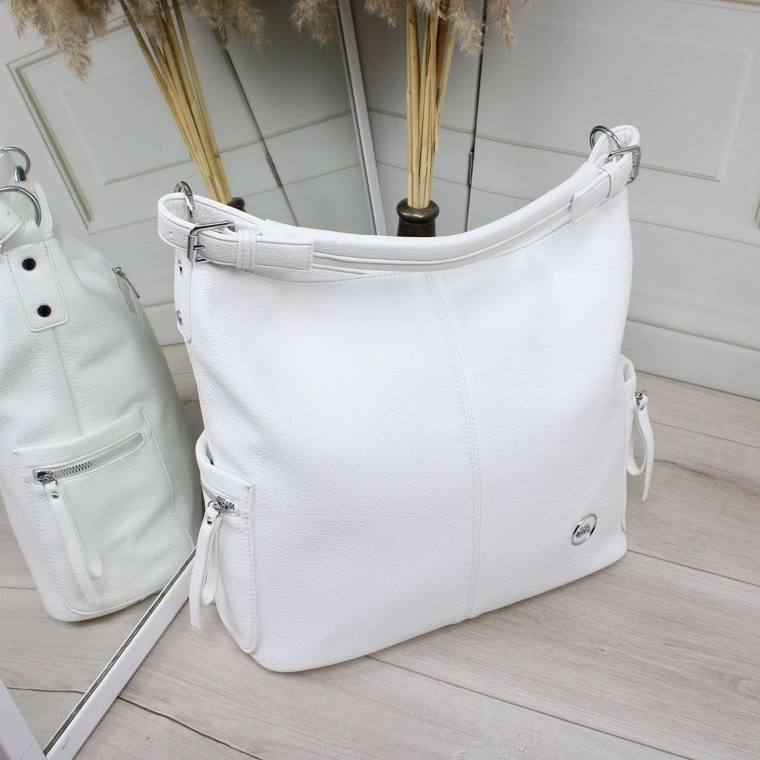 Біла жіноча велика сумка-мішок з екошкіри для документів А4
