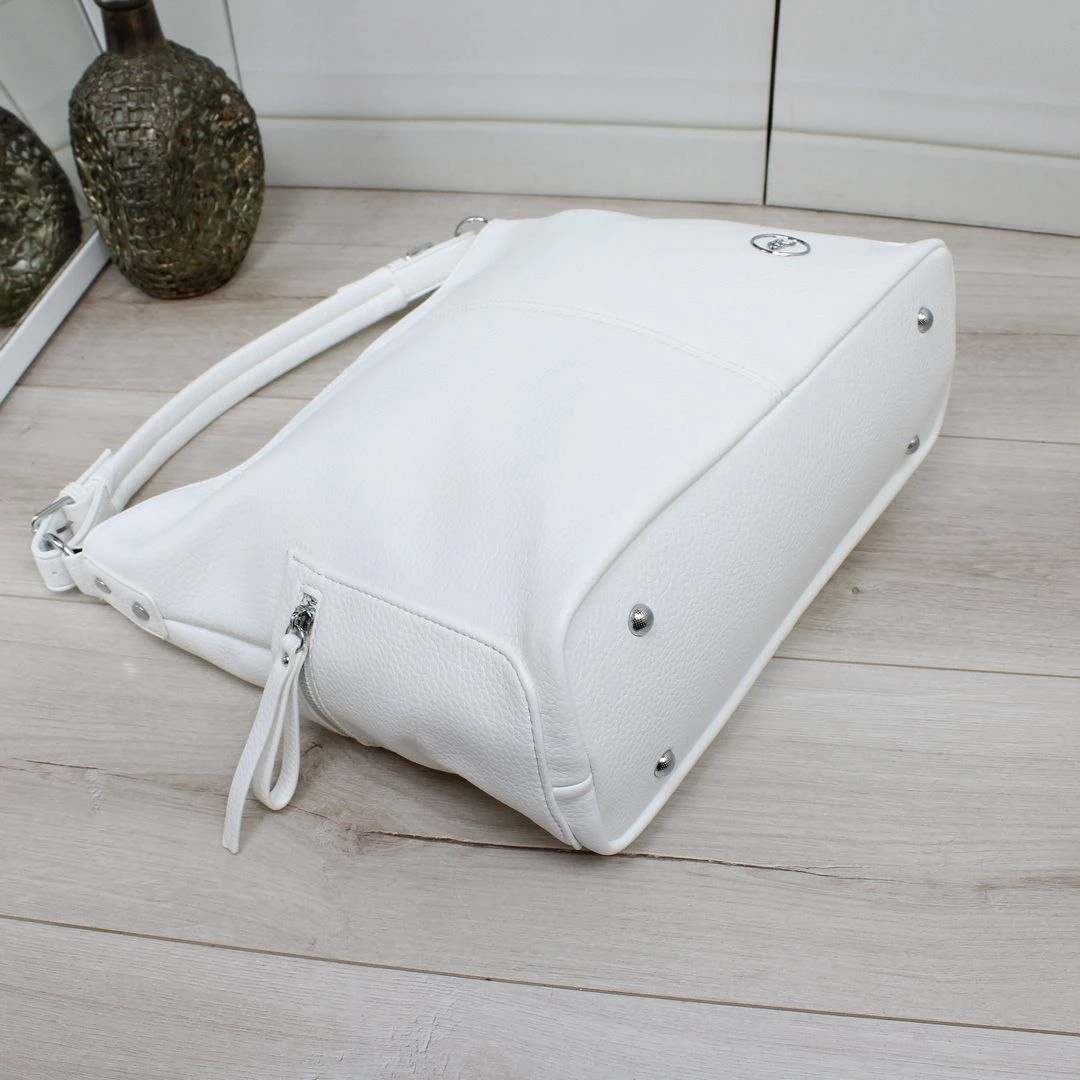 Біла жіноча велика сумка-мішок з екошкіри для документів А4