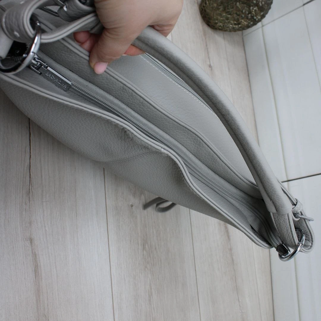 Сіра жіноча сумка-мішок з екошкіри містка формат А4