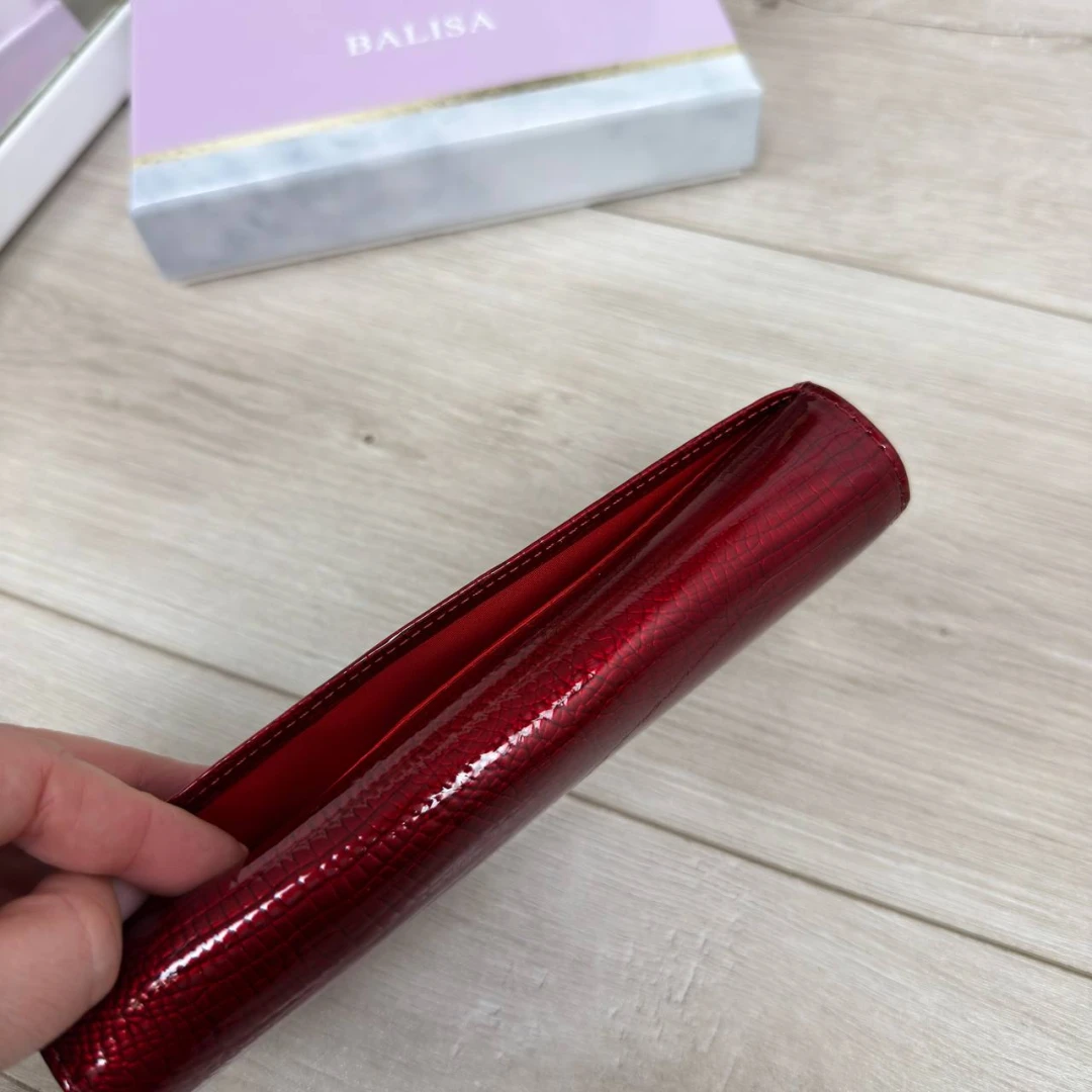 Яскравий червоний жіночий гаманець із натуральної лакової шкіри