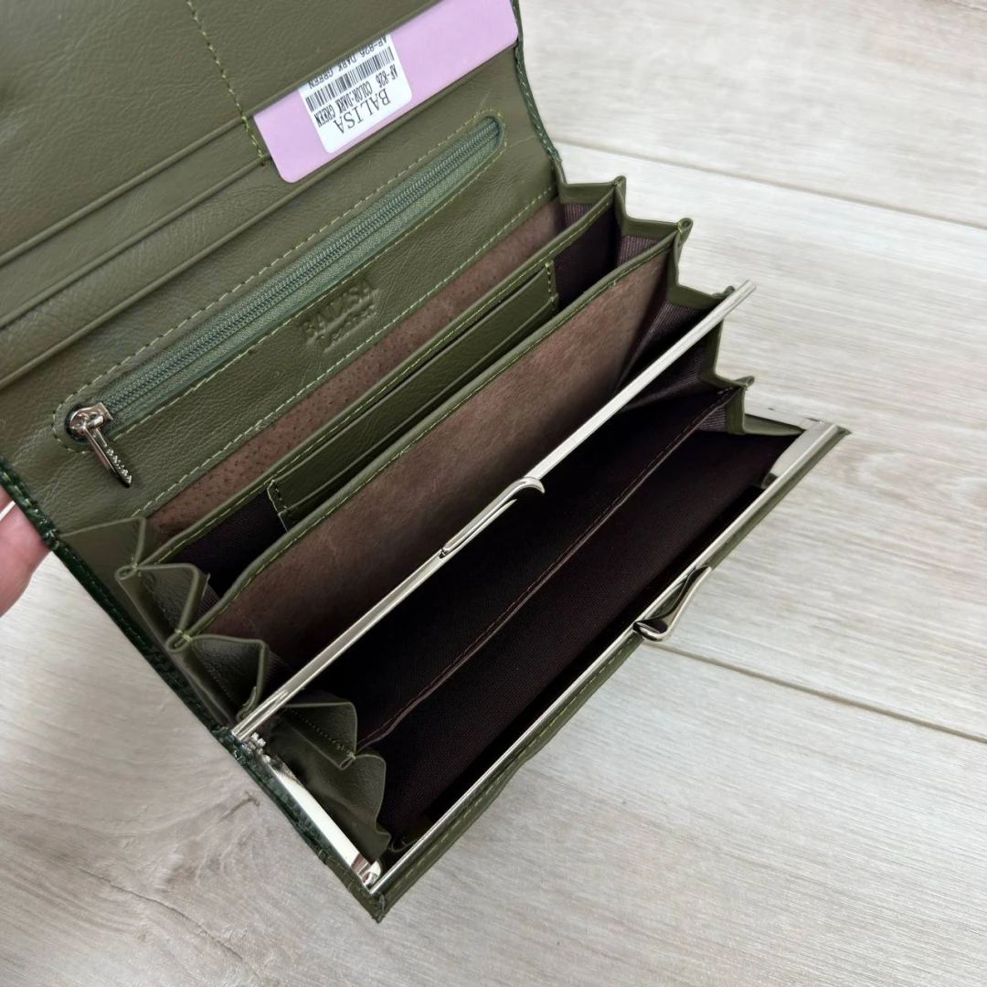 Темно-зелений жіночий гаманець із натуральної лакової шкіри