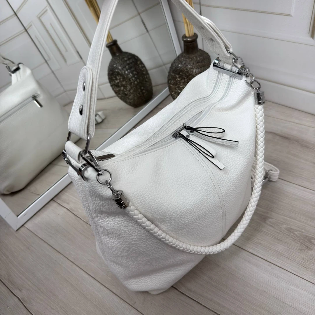Біла жіноча сумка-мішок А4 з екошкіри — стильна модель на літо