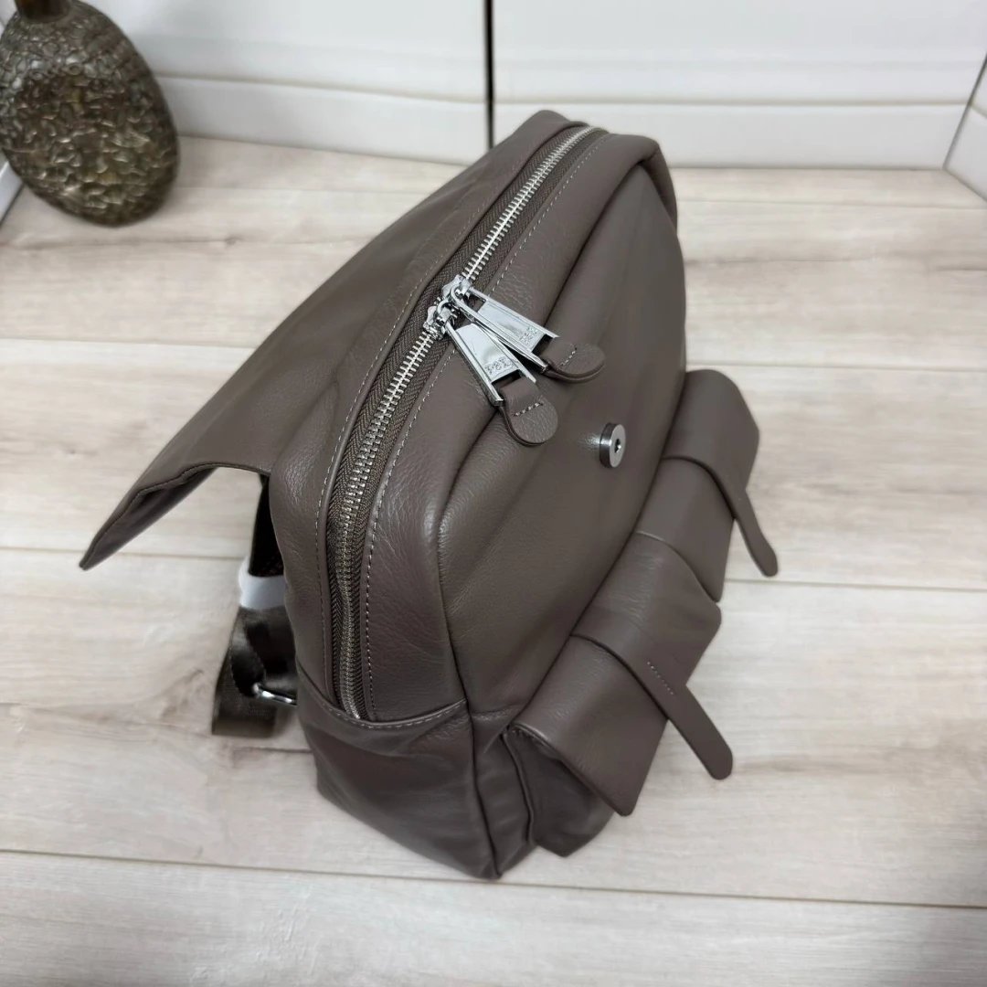 Жіночий шкіряний рюкзак Polina & Eiterou кольору мокко