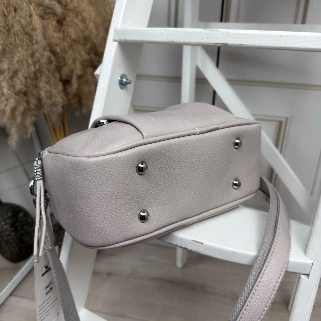 Сіро-лілова жіноча сумка через плече з екошкіри на два відділення