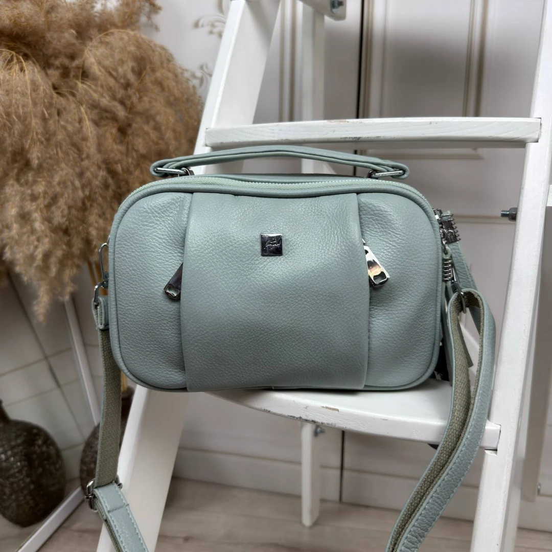 Жіноча сумка через плече кольору фісташка з екошкіри