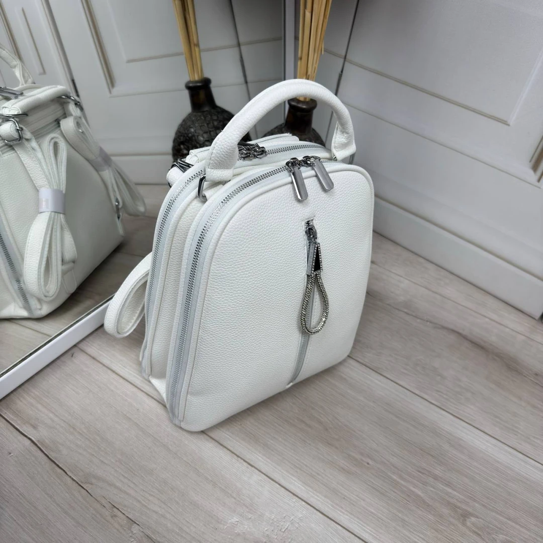 Біла жіноча сумка-рюкзак із екошкіри — стильна модель-трансформер