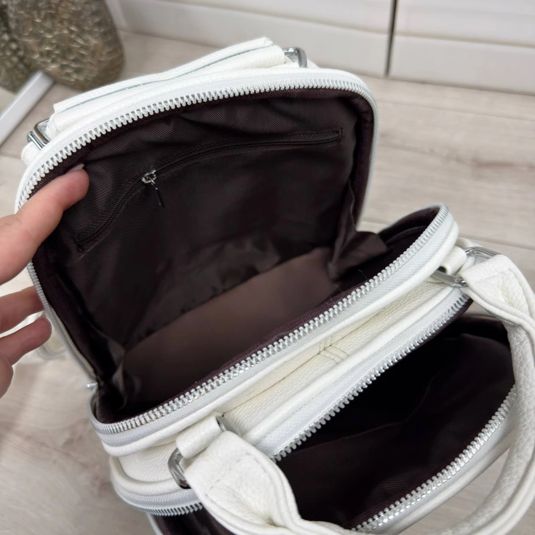 Біла жіноча сумка-рюкзак із екошкіри — стильна модель-трансформер