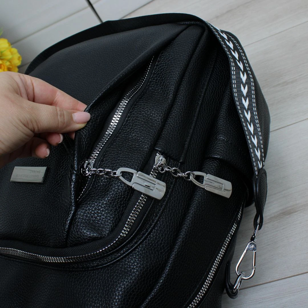 Чорна жіноча сумка-рюкзак А4 трансформер із екошкіри (2 в 1)