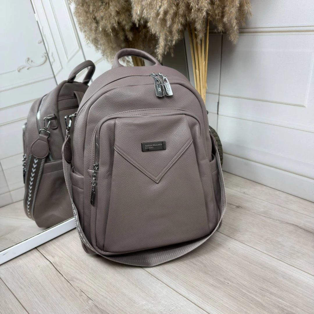 Жіноча сумка-рюкзак А4 кольору пильна троянда із екошкіри