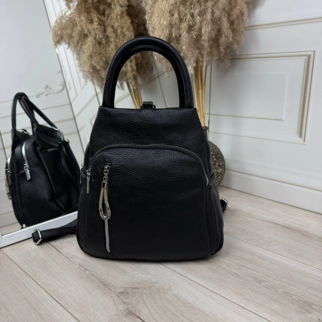 Чорна жіноча сумка-рюкзак із екошкіри трансформер на блискавці