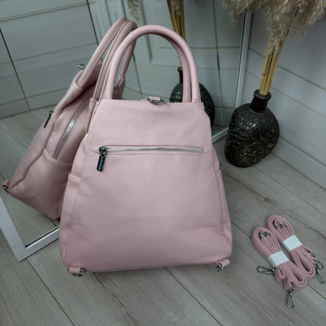 Пудрова жіноча сумка-рюкзак із екошкіри ніжного дизайну