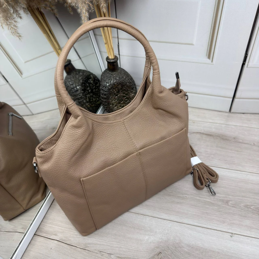 Жіноча сумка мішок кольору темний беж А4 із м'якої екошкіри