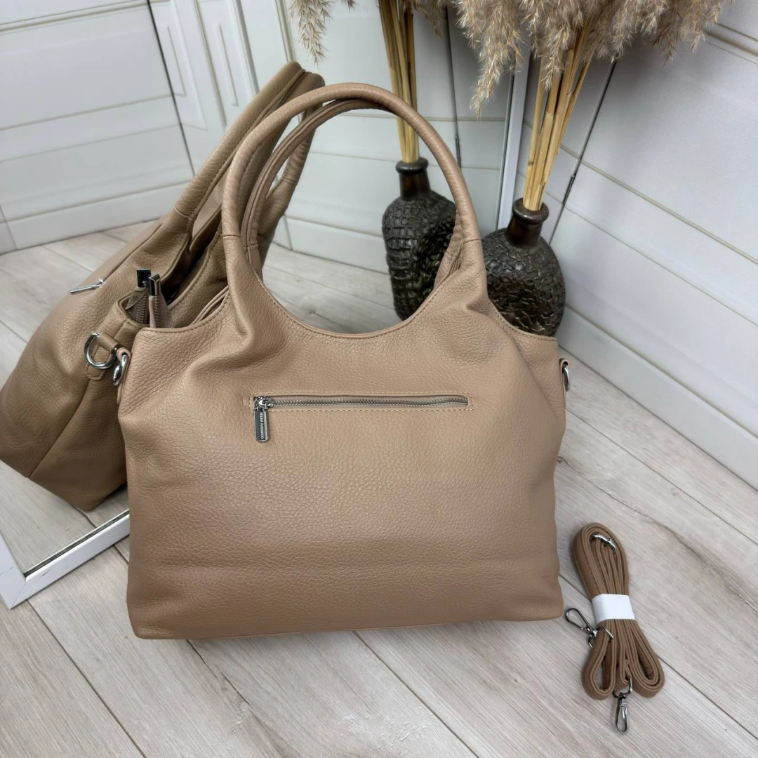 Жіноча сумка мішок кольору темний беж А4 із м'якої екошкіри