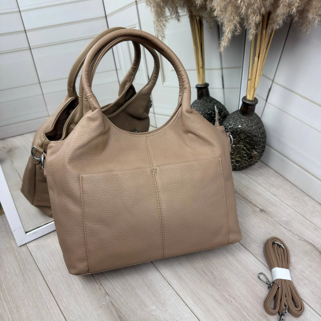 Жіноча сумка мішок кольору темний беж А4 із м'якої екошкіри