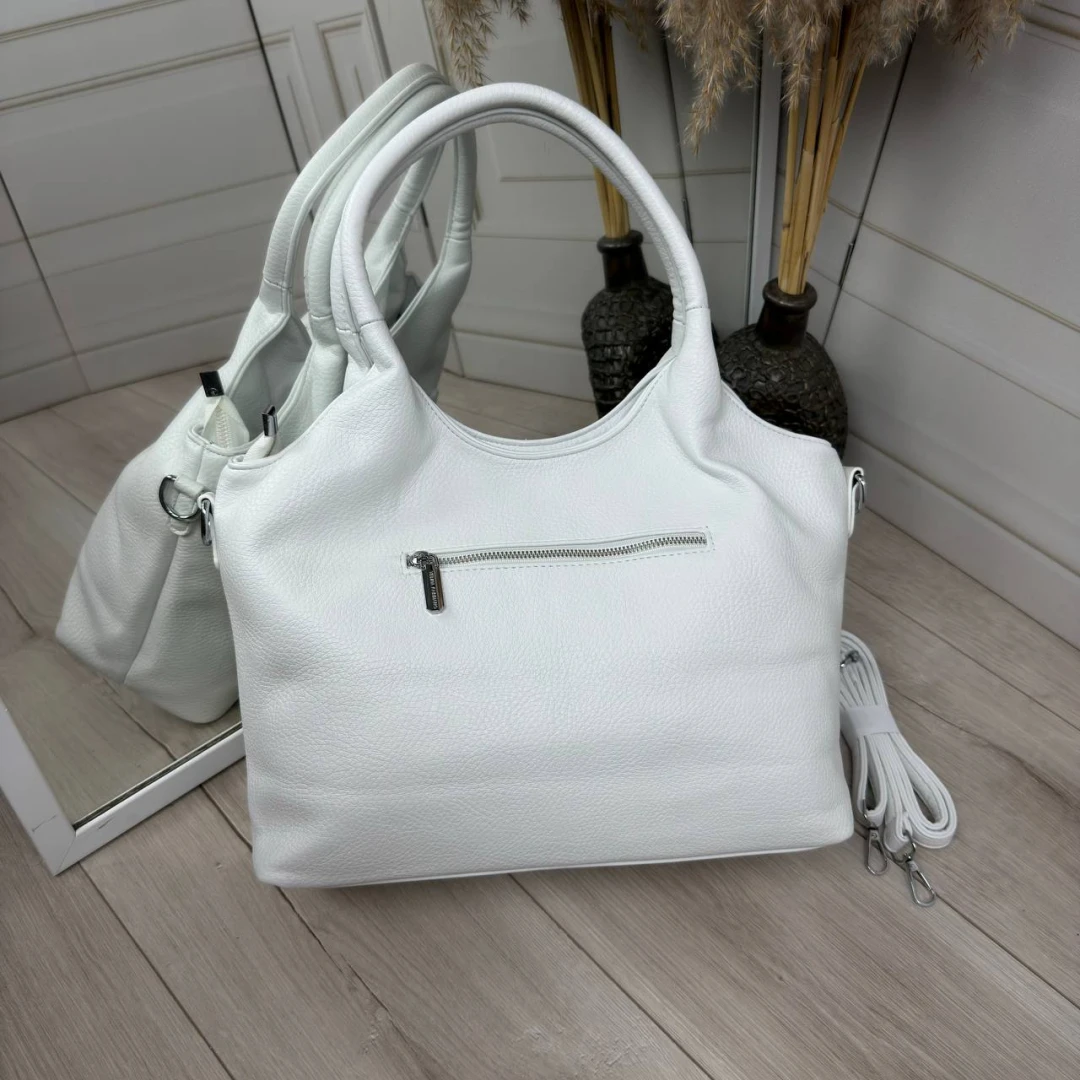 Біла жіноча сумка мішок А4 із екошкіри — стильний шоппер на плече