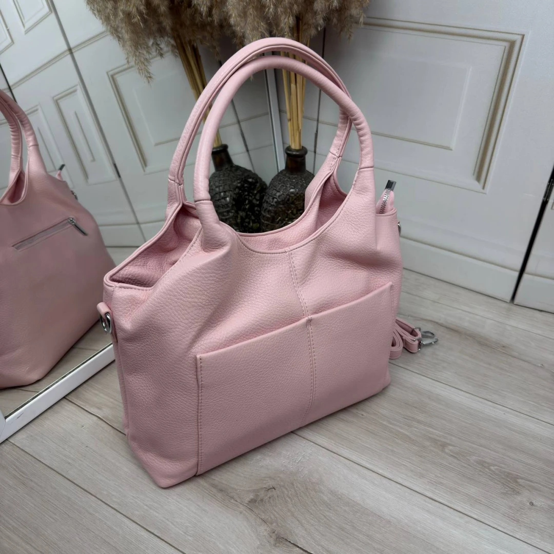 Пудрова жіноча сумка мішок А4 із м'якої екошкіри — ніжність та простір