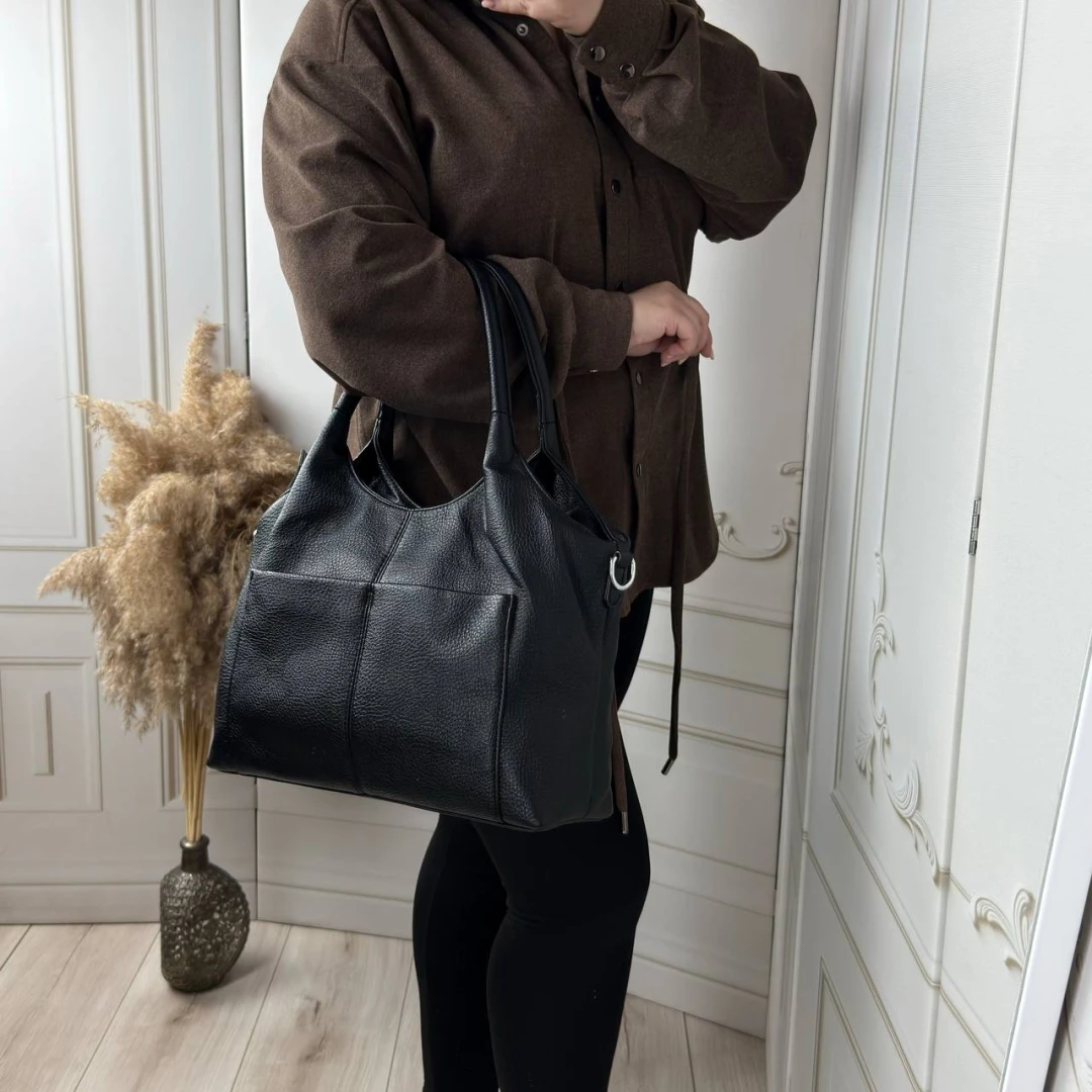 Чорна жіноча сумка мішок А4 із м'якої екошкіри — базова модель