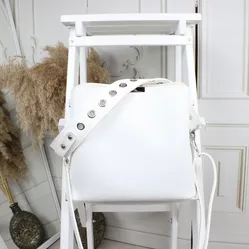 Жіноча сумка біла класична еко-шкіра