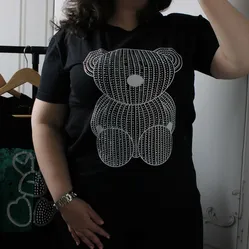 Жіноча чорна футболка з принтом 