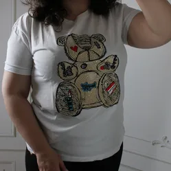 Жіноча біла футболка з принтом для пікніка