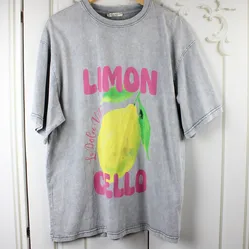 Жіноча сіра футболка з принтом 