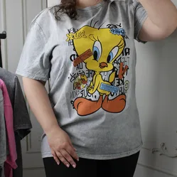 Жіноча сіра футболка з принтом 