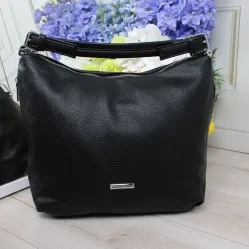 Стильна чорна сумка-мішок об'ємна