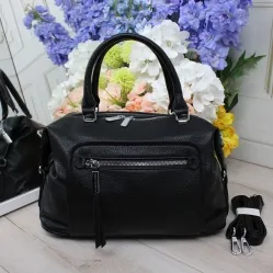 Жіноча чорна сумка крос-боді