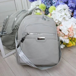 Жіночий сірий рюкзак-сумка