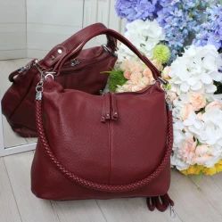 Жіноча червона сумка-мішок